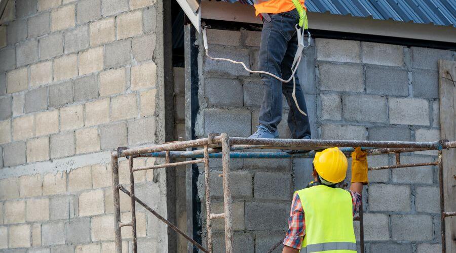 Professional residential roofers in Hiawatha, WV